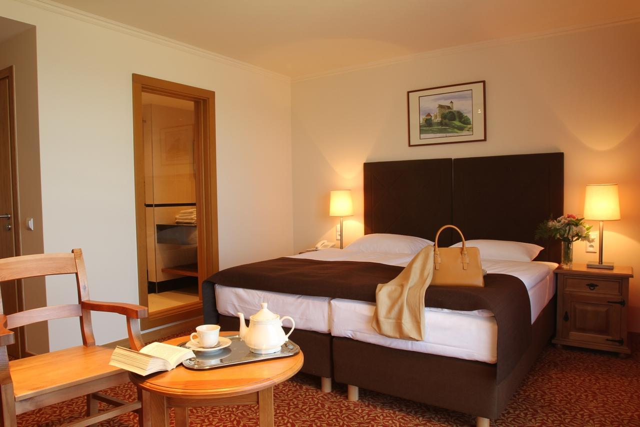 Hotel Zamek Bobolice Niegowa Room photo